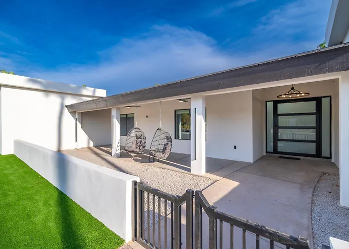 Multimillion Resortvillawaterslidepickleball Courtputtting Greenspagameroom Holiday home *