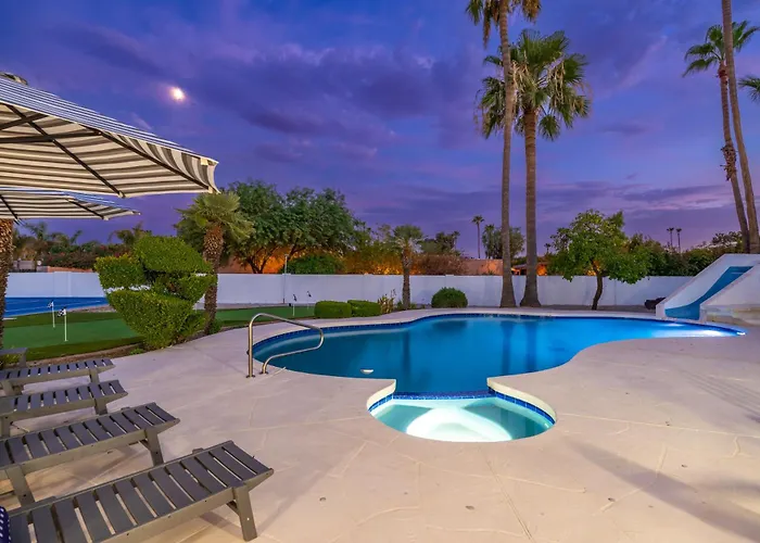 Holiday home Multimillion Resortvillawaterslidepickleball Courtputtting Greenspagameroom *