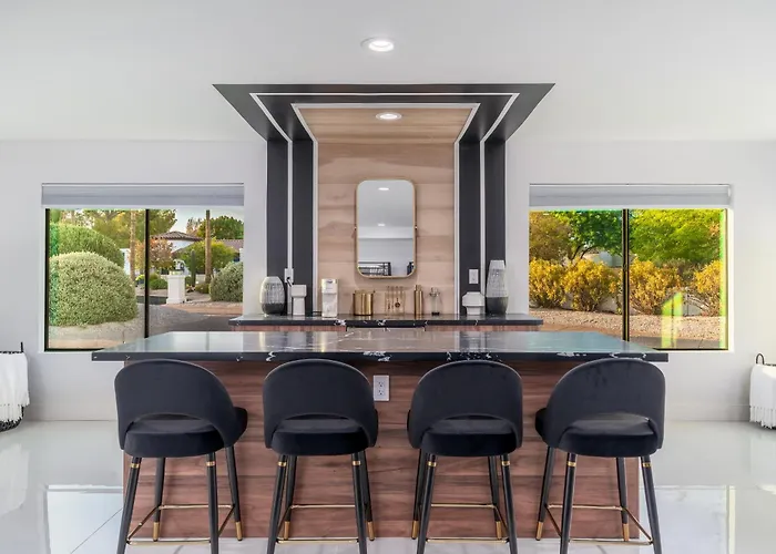 Holiday home Multimillion Resortvillawaterslidepickleball Courtputtting Greenspagameroom Scottsdale