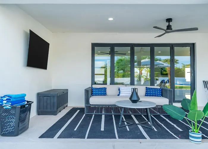 Holiday home Multimillion Resortvillawaterslidepickleball Courtputtting Greenspagameroom Scottsdale