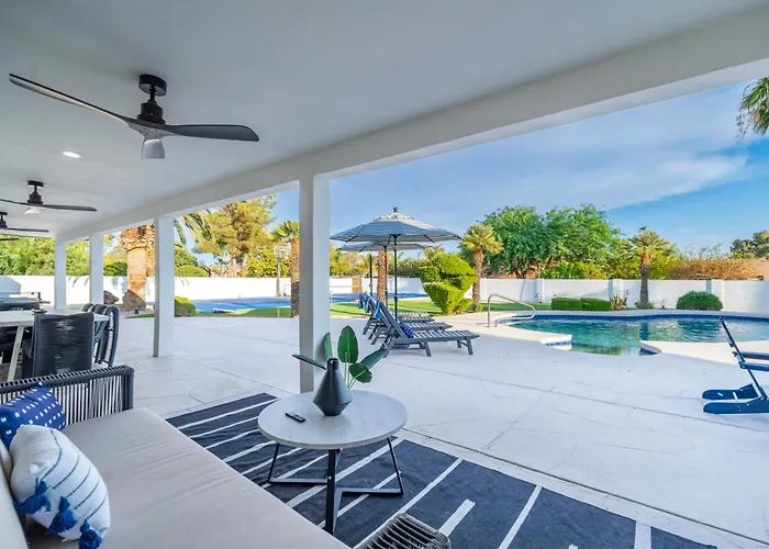 Holiday home Multimillion Resortvillawaterslidepickleball Courtputtting Greenspagameroom Scottsdale