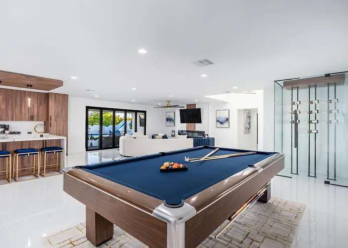Multimillion Resortvillawaterslidepickleball Courtputtting Greenspagameroom Holiday home Scottsdale